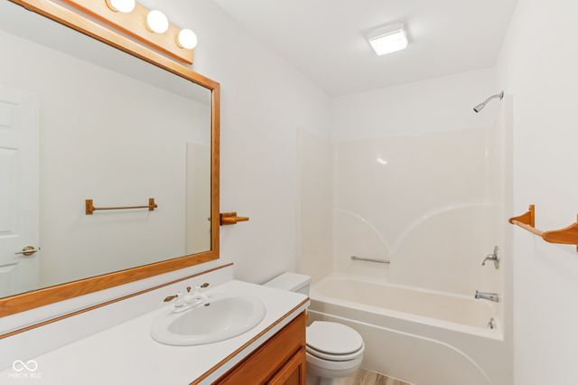 2002 Kerri Lynn Lane, Kokomo, IN 46902