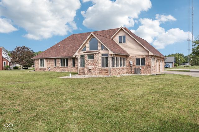 2002 Kerri Lynn Lane, Kokomo, IN 46902