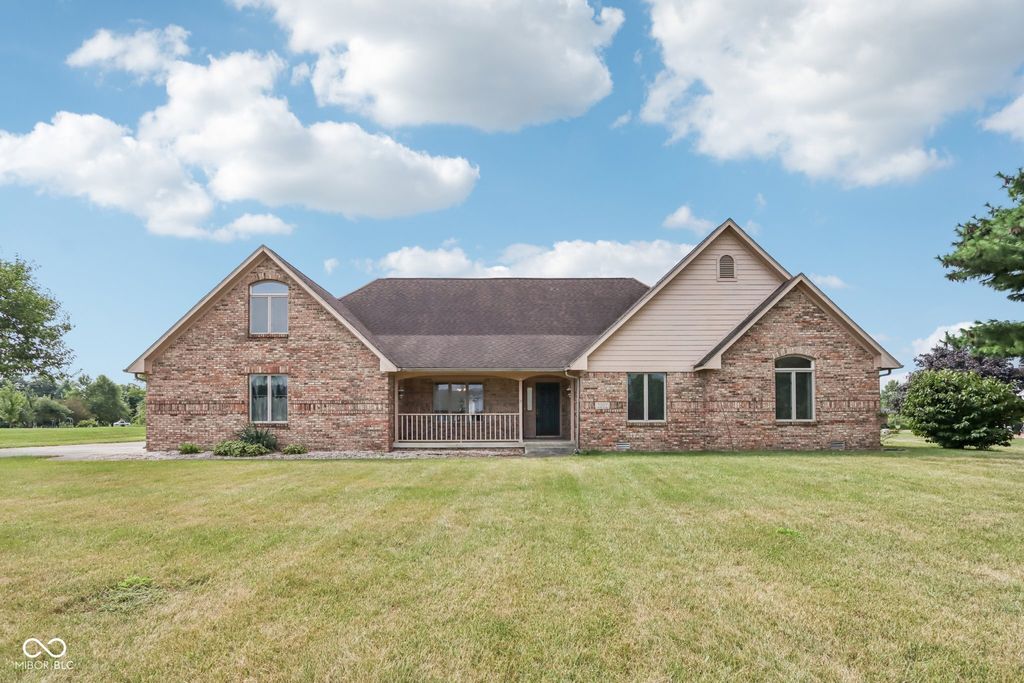 2002 Kerri Lynn Lane, Kokomo, IN 46902