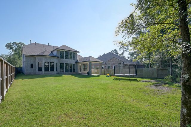 359 Calmato Woods Way, Conroe, TX 77318