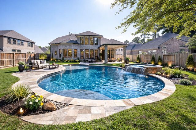 359 Calmato Woods Way, Conroe, TX 77318