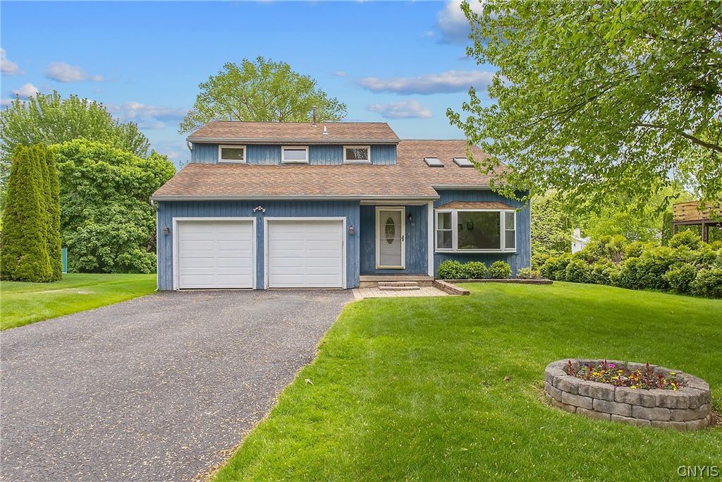 14 Braeside Road, Lysander, NY 13027