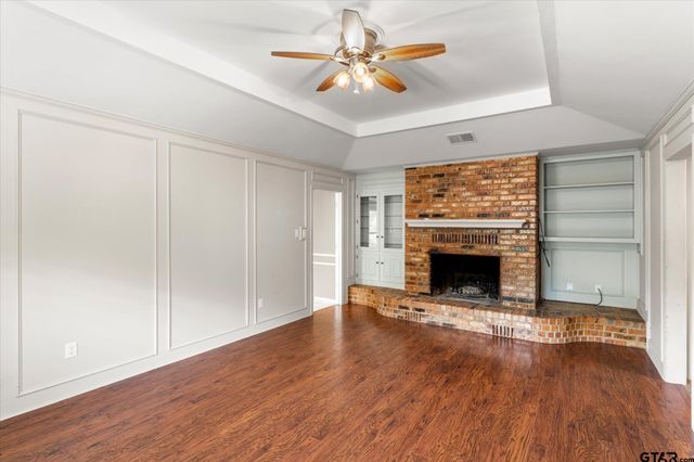 4509 Lakeside Drive, Mt Pleasant, TX 75455