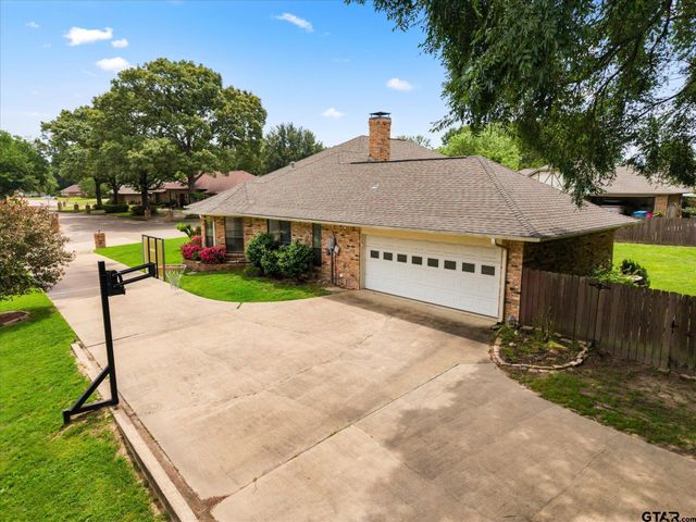4509 Lakeside Drive, Mt Pleasant, TX 75455