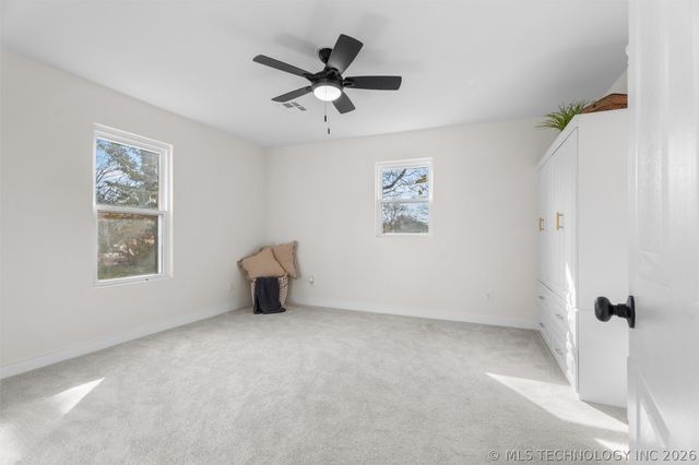 1625 East Drive, Bartlesville, OK 74006