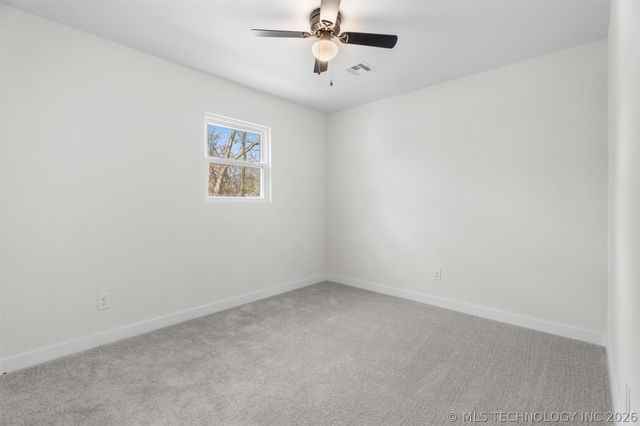 1625 East Drive, Bartlesville, OK 74006