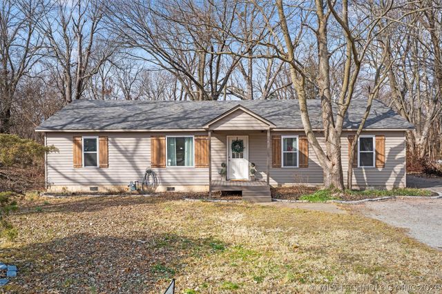 1625 East Drive, Bartlesville, OK 74006