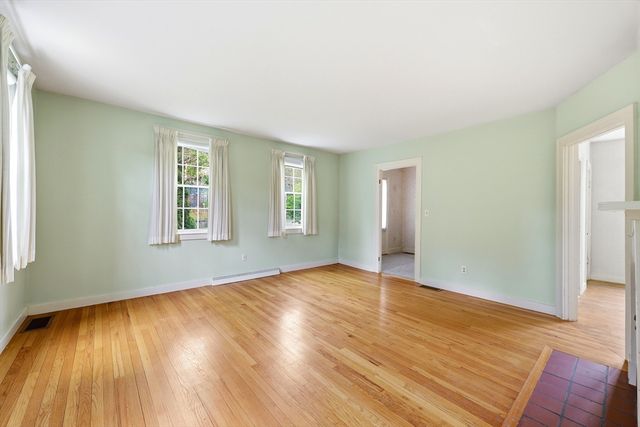 717-719 Stony Hill Rd, Wilbraham, MA 01095