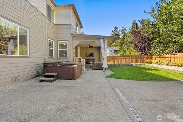 13264 178th Avenue Ct E, Bonney Lake, WA 98391