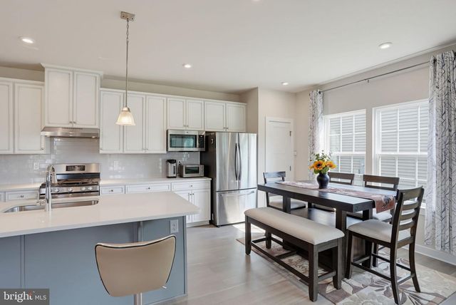 272 ANGLESEY DR, Middletown, DE 19709