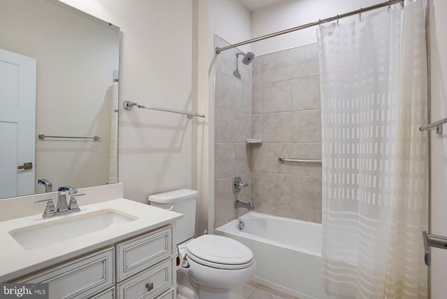 272 ANGLESEY DR, Middletown, DE 19709