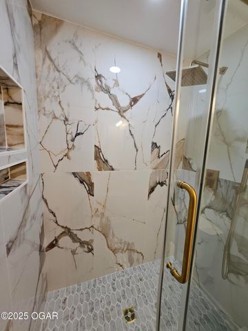 1011 3rd Street, Monett, MO 65708