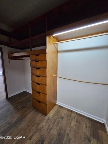 1011 3rd Street, Monett, MO 65708