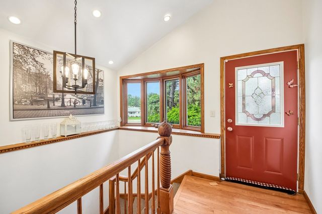 117 E 55th Street, Westmont, IL 60559