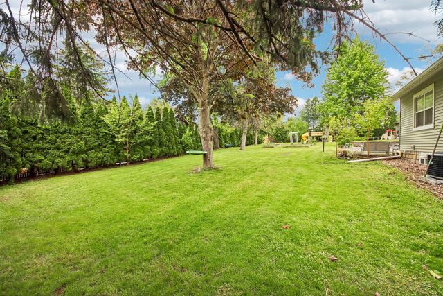 117 E 55th Street, Westmont, IL 60559