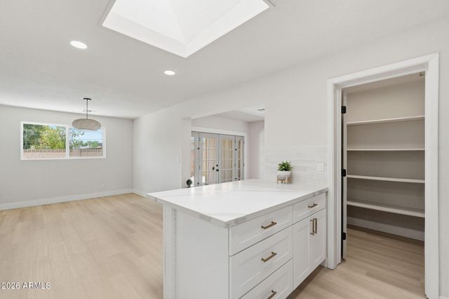 2617 W LAWRENCE Road, Phoenix, AZ 85017