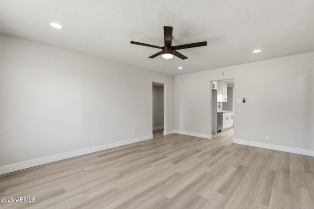 2617 W LAWRENCE Road, Phoenix, AZ 85017