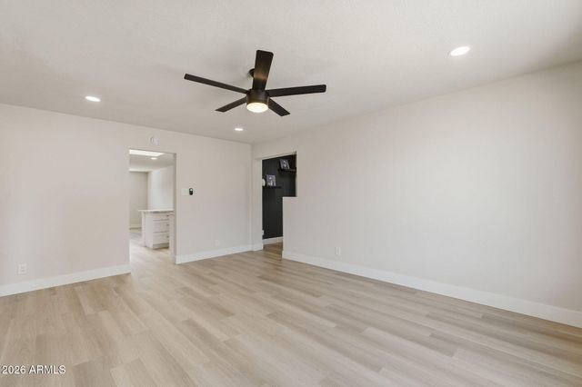 2617 W LAWRENCE Road, Phoenix, AZ 85017