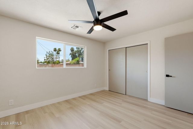 2617 W LAWRENCE Road, Phoenix, AZ 85017