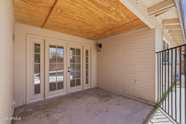 2617 W LAWRENCE Road, Phoenix, AZ 85017