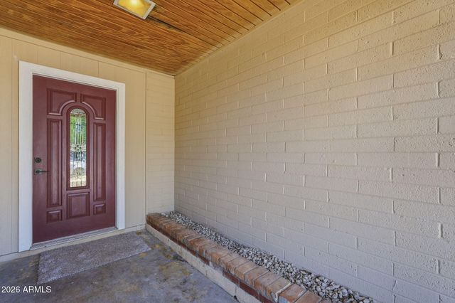 2617 W LAWRENCE Road, Phoenix, AZ 85017