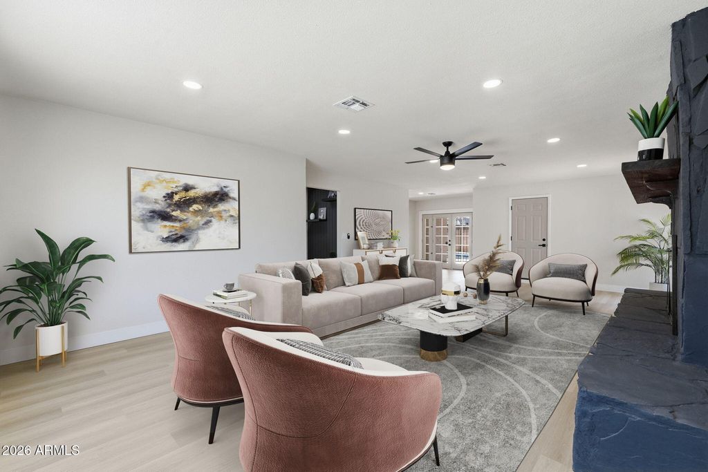 2617 W LAWRENCE Road, Phoenix, AZ 85017 — photo 3