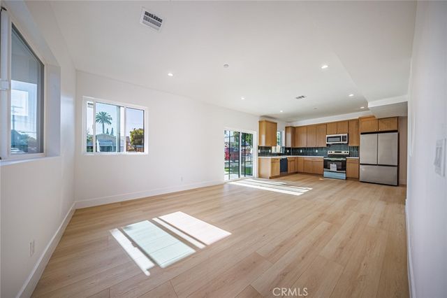 2938 S Sycamore Avenue 2, Los Angeles, CA 90016