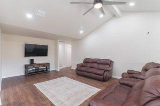 4913 Deerwood Circle, Baytown, TX 77521