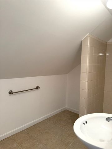 21-23 Rendall Place 2, Melrose, MA 02176