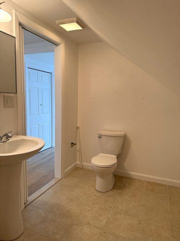 21-23 Rendall Place 2, Melrose, MA 02176