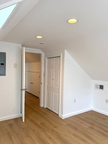 21-23 Rendall Place 2, Melrose, MA 02176
