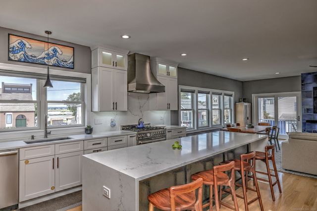 3 Francis Street, Milford, CT 06460