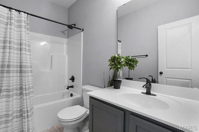 2384 Fiddlers Close Road 91 STB, Washington, MO 63090