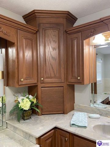 601 Clifford Drive, Elizabethtown, KY 42701