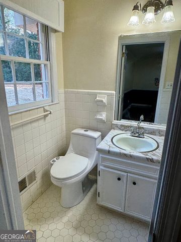 1643 Wesleyan Hills Drive, Macon, GA 31210