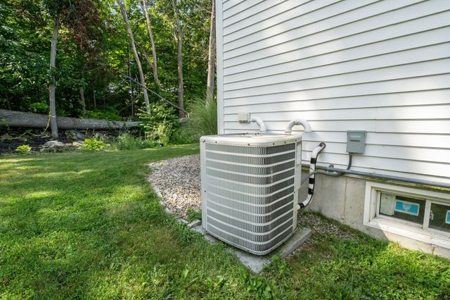 42 Highfield Drive, Southbridge, MA 01550