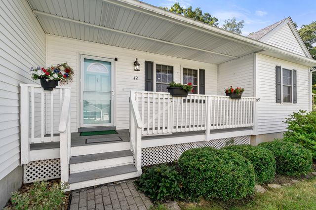42 Highfield Drive, Southbridge, MA 01550