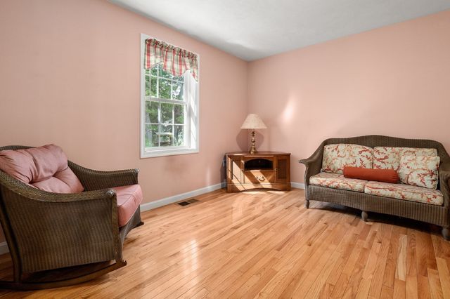 42 Highfield Drive, Southbridge, MA 01550
