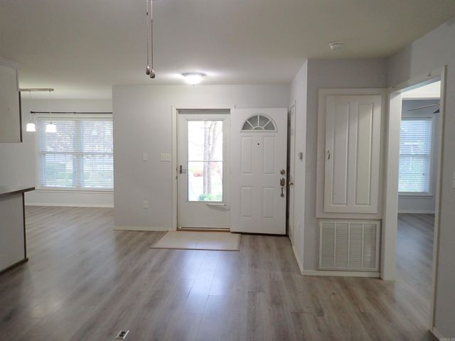 125 Shore Acres Drive, Hot Springs, AR 71913