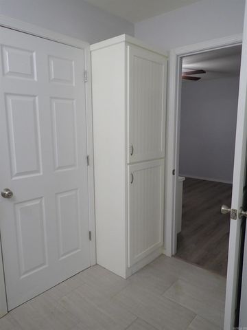 125 Shore Acres Drive, Hot Springs, AR 71913