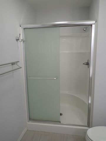 125 Shore Acres Drive, Hot Springs, AR 71913