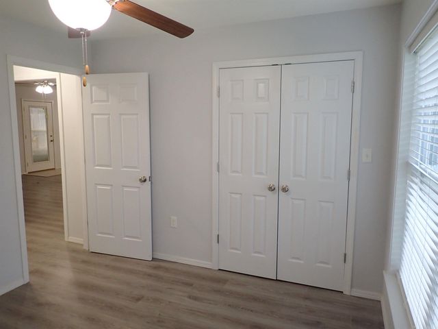 125 Shore Acres Drive, Hot Springs, AR 71913