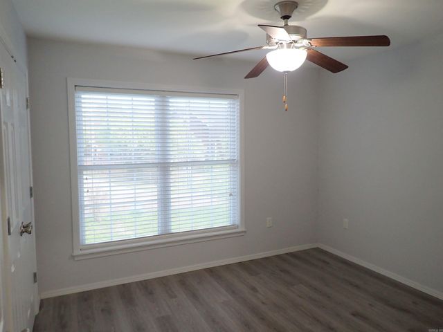 125 Shore Acres Drive, Hot Springs, AR 71913