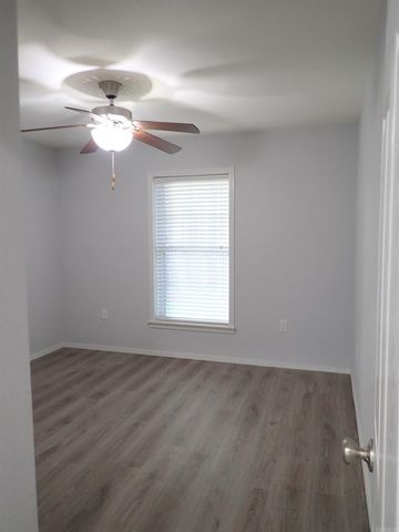 125 Shore Acres Drive, Hot Springs, AR 71913