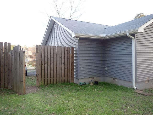 125 Shore Acres Drive, Hot Springs, AR 71913