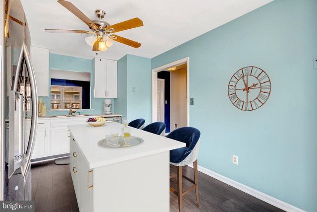14716 GROBIE POND LN, Centreville, VA 20120
