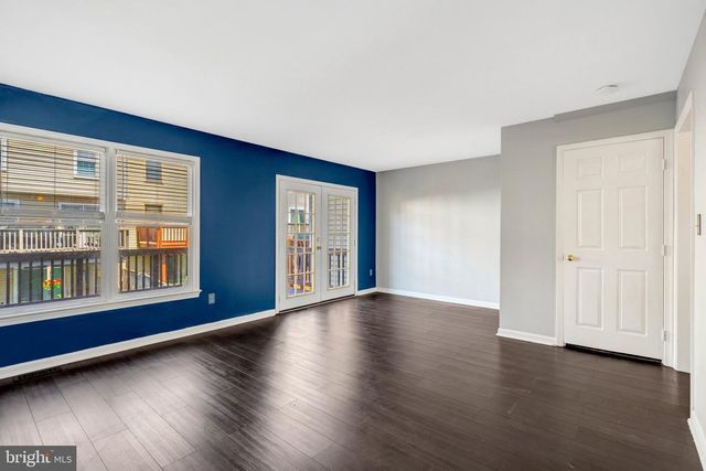 14716 GROBIE POND LN, Centreville, VA 20120