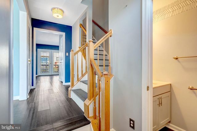 14716 GROBIE POND LN, Centreville, VA 20120