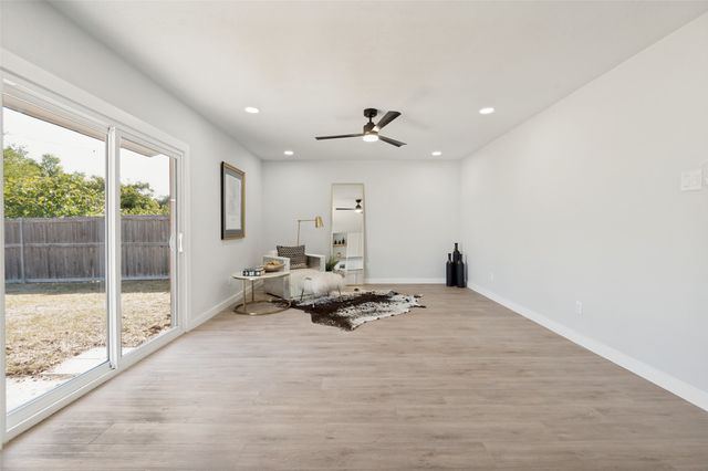 2124 Highbury Road, Carrollton, TX 75007
