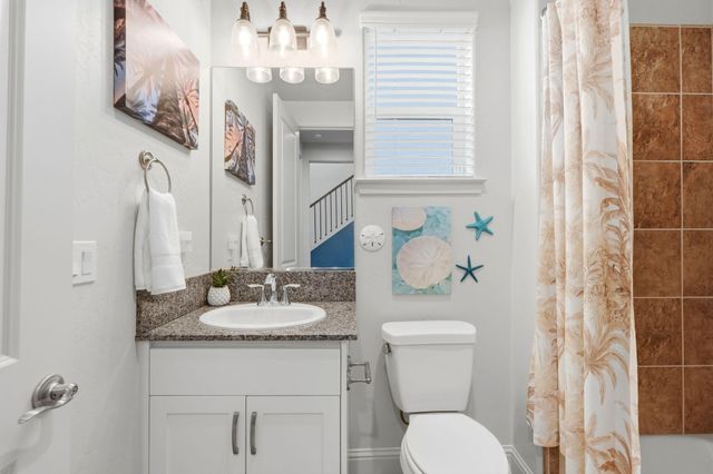 4432 S University Street, Visalia, CA 93277